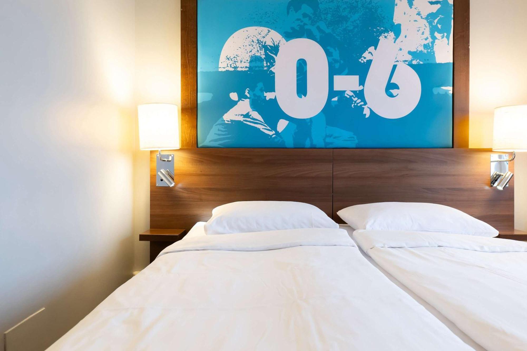 Western Park Hotel 4*
